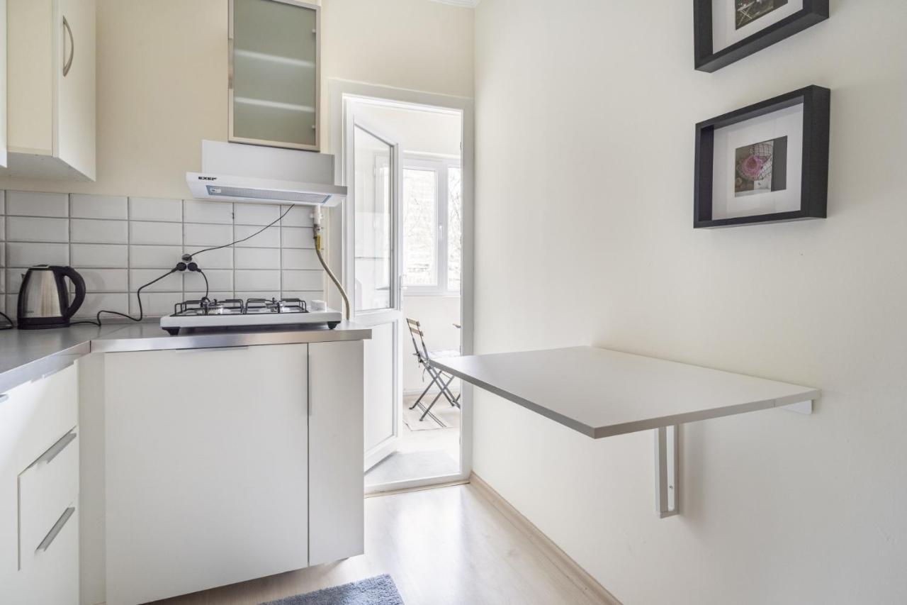 Modern Flat With Balcony On Bagdat Street Istambul Exterior foto